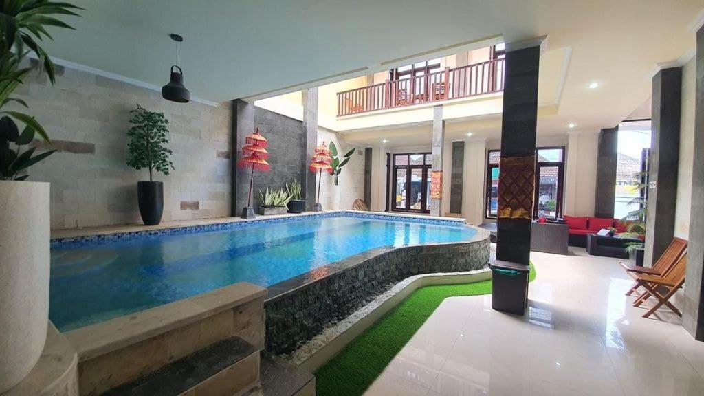 Grand Puri Hotel Batununggul Exterior foto